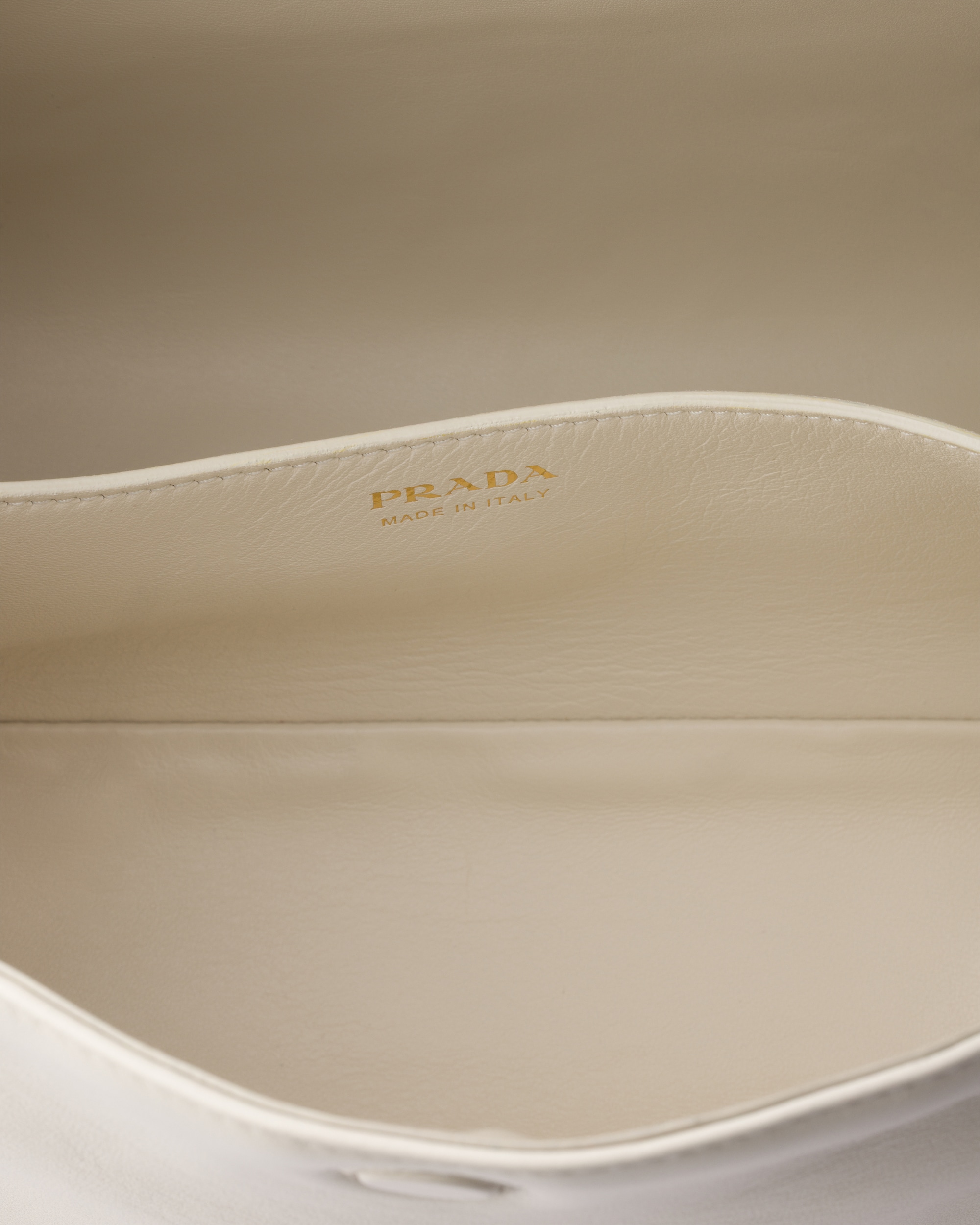 Small Prada Tumulte nappa leather bag - Image 3